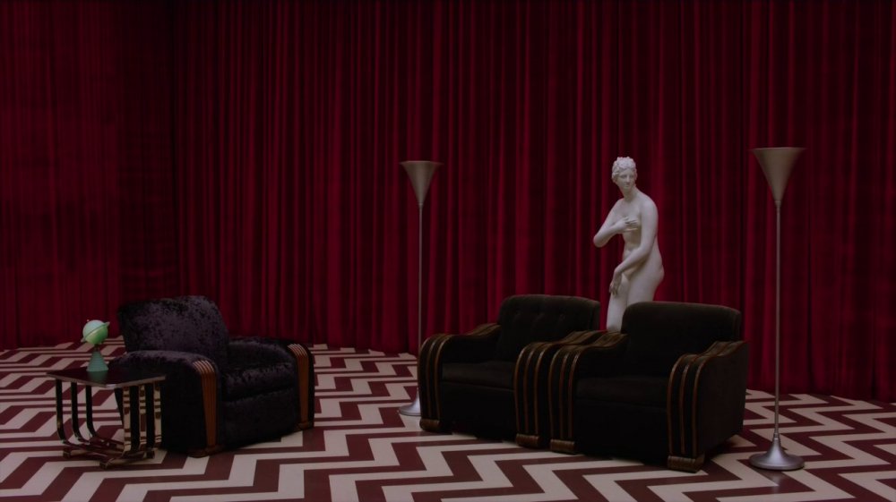 TheRedRoom_1.jpg