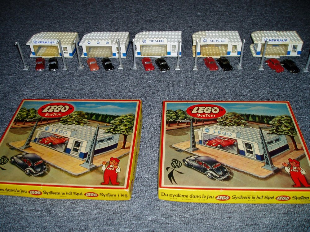 LEGO 307parade.jpg