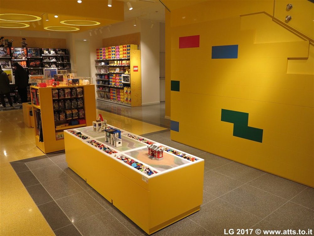 LegoStoreTorino-03.jpg
