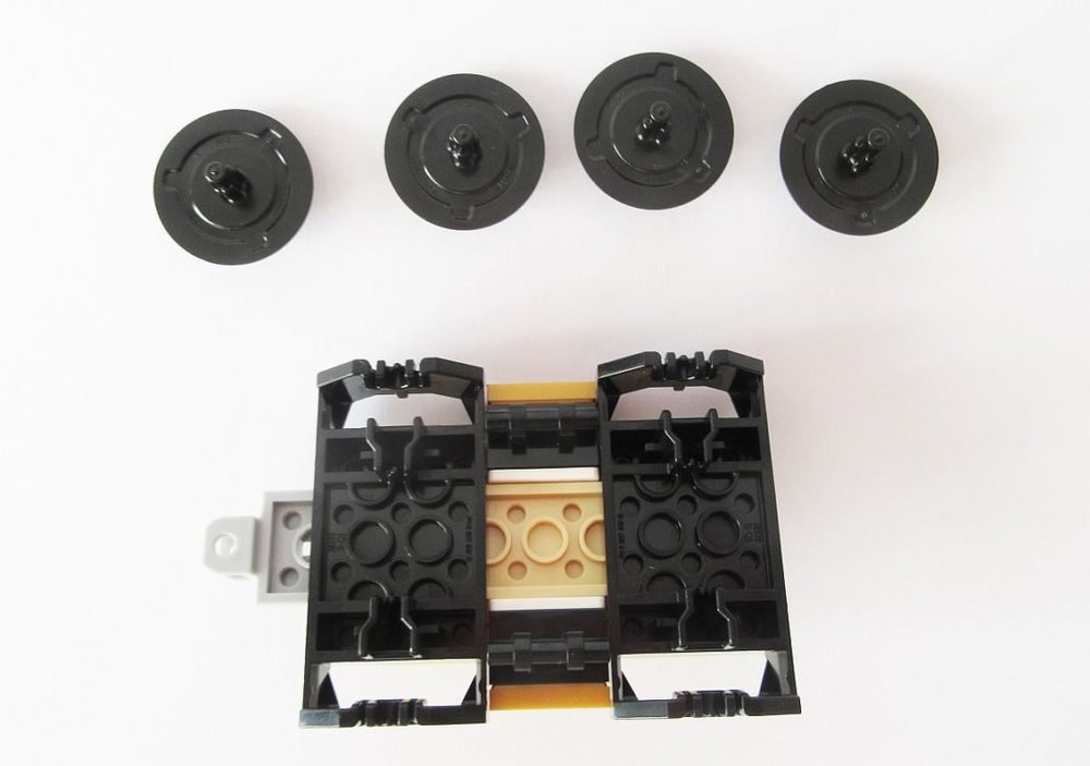 lego-hidden-side-70424-geisterzug-021-1068x751.thumb.jpg.baf92a458419590775e7fc9158574884.jpg