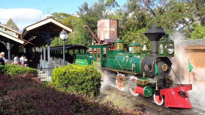 lego-71044-disney-zug-wdwrr-678x381.jpg.b3f135f72f0e92b7cf35c45835870c6d.jpg