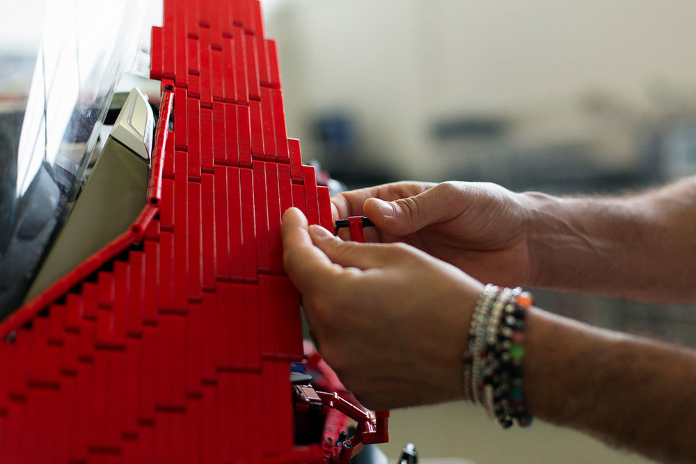 LEGO-Technic-DUCATI-PANIGALE-V4-R-1-1-MODEL-01.thumb.jpg.6f84994f4f282a9718d5b1852c3518de.jpg