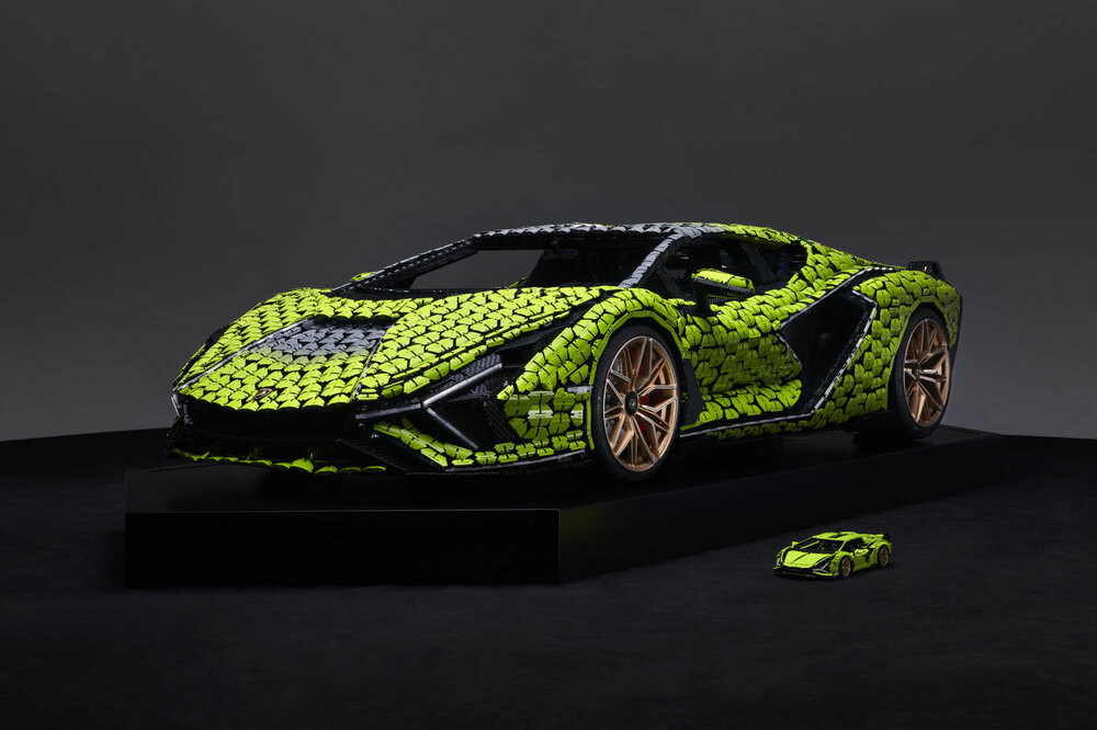 Life-size-LEGO-Technic-Lamborghini-Sian-FKP-37-16-2048x1366.jpg