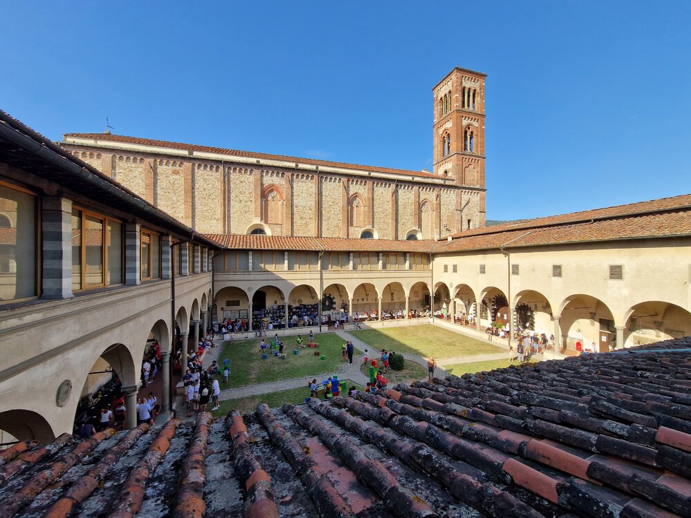 1292527866_2022_06_12(18_09_46)-MattonciniNelChiostro.thumb.jpg.d04d8a5e5c4a27fa3c7d96ba0b423054.jpg