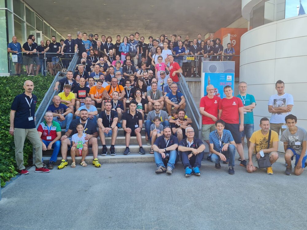Foto_di_gruppo.jpeg